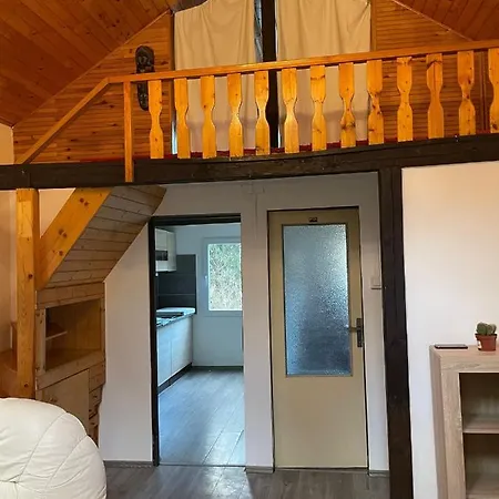 Feriehus Chata Kazin Praha-lipence *